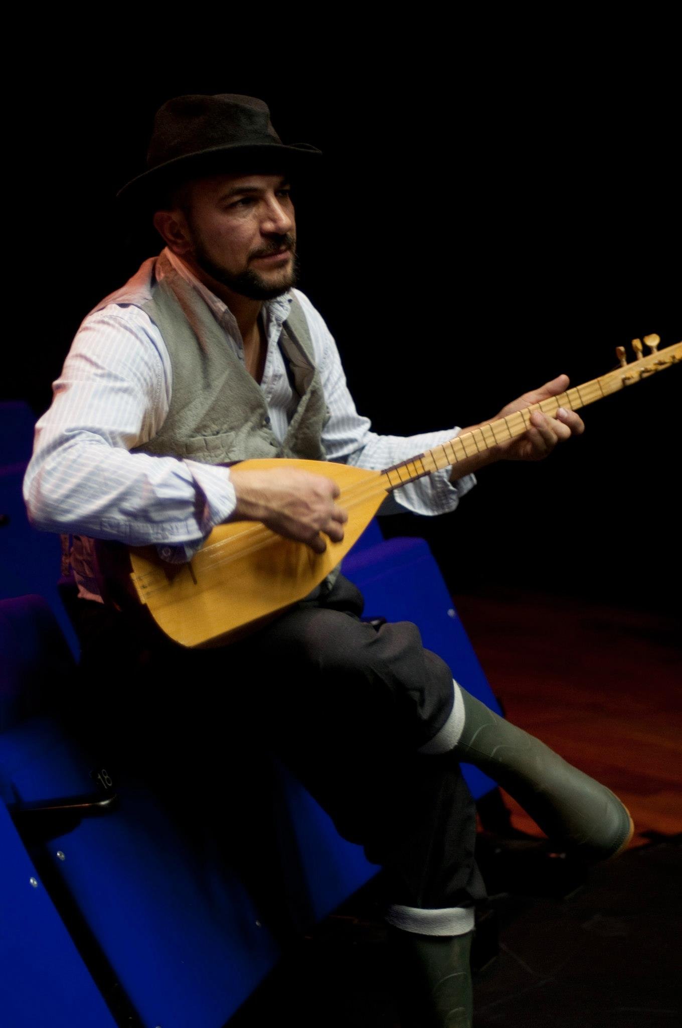 Alaylı Tiyatro Kulis
